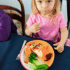 Omie Easy Scoop Plate – Piring Ramah Anak dengan Desain Anti Tumpah & Sekat Lepas Pasang, Toddler-Friendly Plate with Mess-Reducing Design & Removable Dividers - Image 6